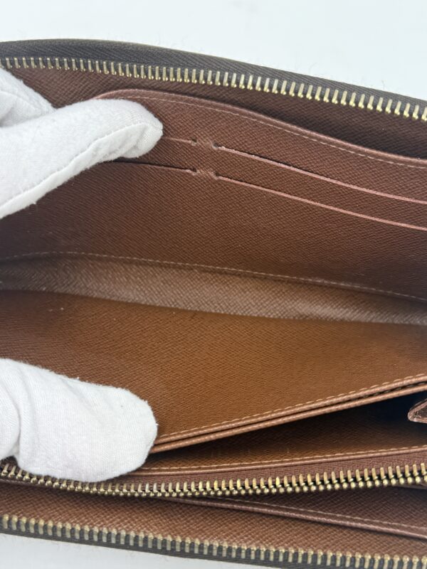 Authentic Louis Vuitton Zippy wallet, monogram, with LV box and LV dustbag included - Image 16