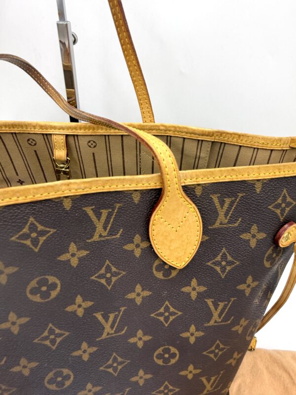 Authentic Louis Vuitton Neverfull MM, Monogram, with LV dustbag included - Image 16