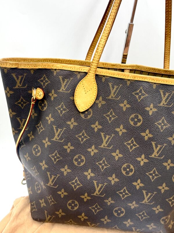 Authentic Louis Vuitton Neverfull MM, Monogram, with LV dustbag included - Image 15