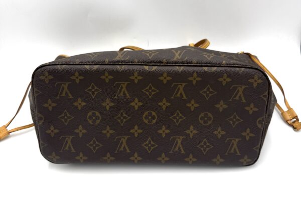 Authentic Louis Vuitton Neverfull MM, Monogram, with LV dustbag included - Image 32