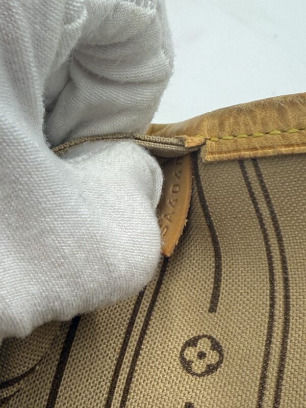 Authentic Louis Vuitton Neverfull MM, Monogram, with LV dustbag included - Image 41