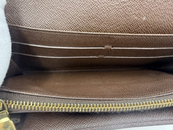Authentic Louis Vuitton Sarah wallet, Damier Ebene, with organizer to wear as crossbody and gold generic chain included - Image 12