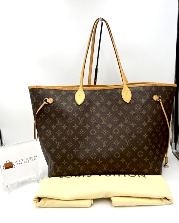 Authentic Louis Vuitton Neverfull GM, monogram, with beige interior, LV dustbag included