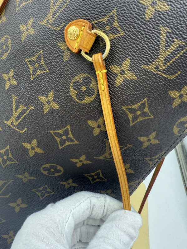 Authentic Louis Vuitton Neverfull GM, monogram, with beige interior, LV dustbag included - Image 17