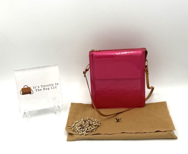 Authentic Louis Vuitton Pink Mott with original strap and generic crossbody chain and dustbag included