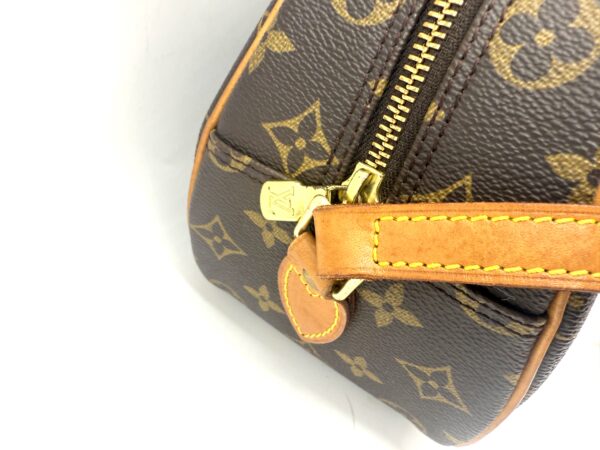 Authentic Louis Vuitton Blois Crossbody with LV dustbag included - Image 7