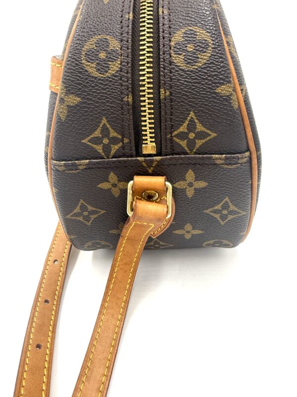 Authentic Louis Vuitton Blois Crossbody with LV dustbag included - Image 12