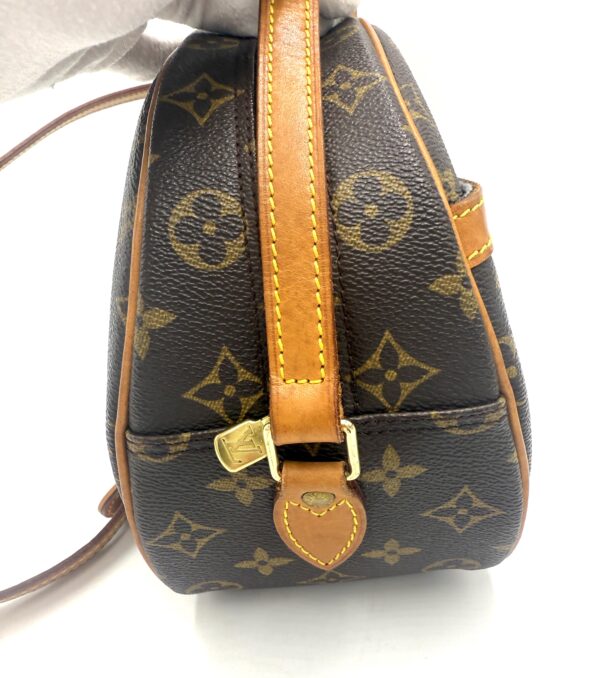 Authentic Louis Vuitton Blois Crossbody with LV dustbag included - Image 10