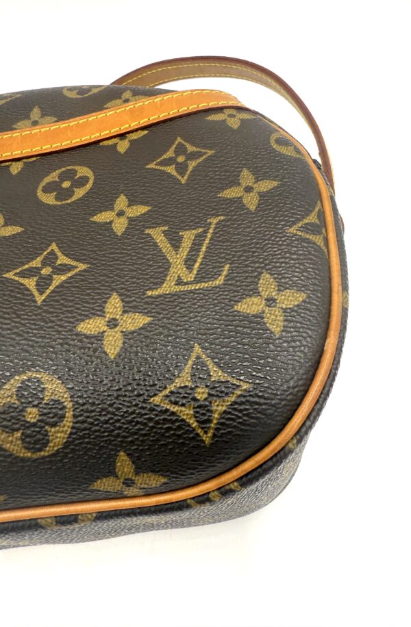 Authentic Louis Vuitton Blois Crossbody with LV dustbag included - Image 17