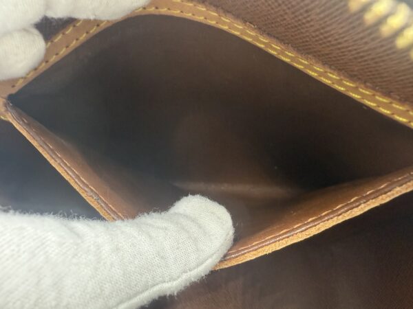 Authentic Louis Vuitton Blois Crossbody with LV dustbag included - Image 23
