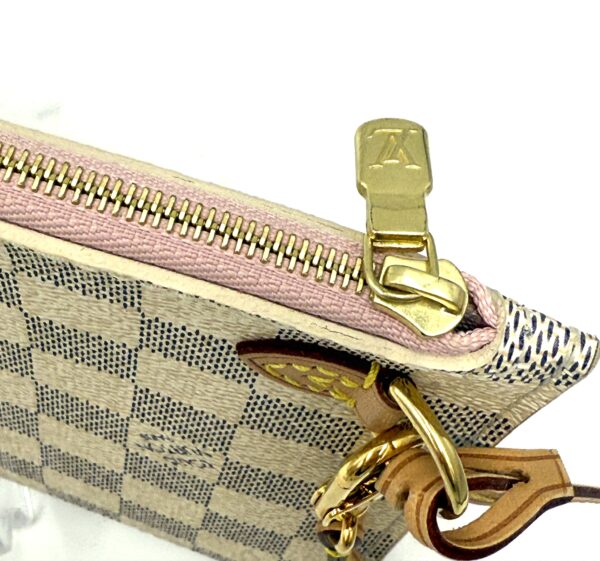 Authentic Louis Vuitton Neverfull MM/GM pouch, Azur, Rose Ballerine - Image 5