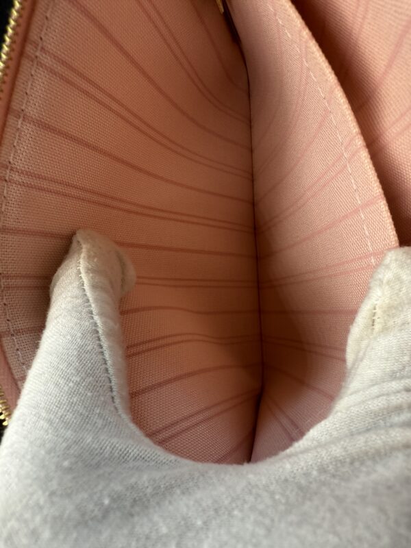 Authentic Louis Vuitton Neverfull MM/GM pouch, Azur, Rose Ballerine - Image 14