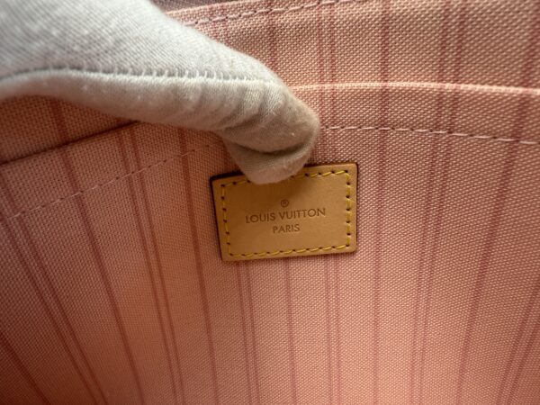 Authentic Louis Vuitton Neverfull MM/GM pouch, Azur, Rose Ballerine - Image 15