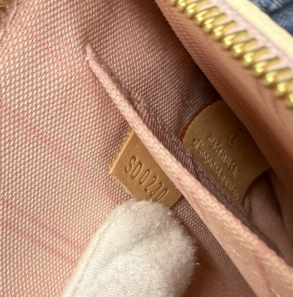 Authentic Louis Vuitton Neverfull MM/GM pouch, Azur, Rose Ballerine - Image 17