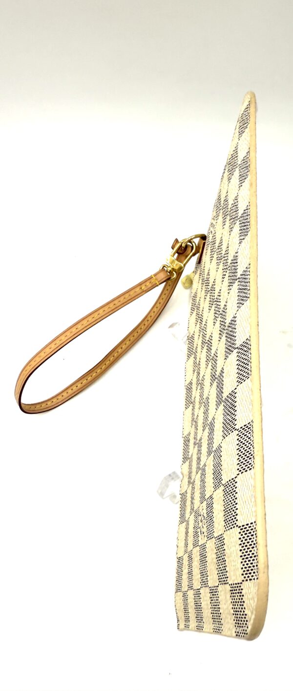 Authentic Louis Vuitton Neverfull MM/GM pouch, Azur/Beige - Image 11