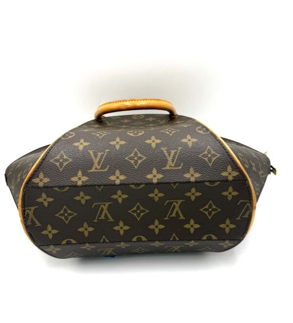 Authentic Louis Vuitton Ellipse MM, with LV strap or gold generic crossbody strap - Image 22