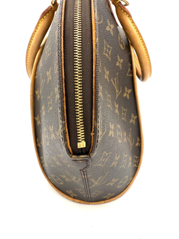 Authentic Louis Vuitton Ellipse MM, with LV strap or gold generic crossbody strap - Image 25