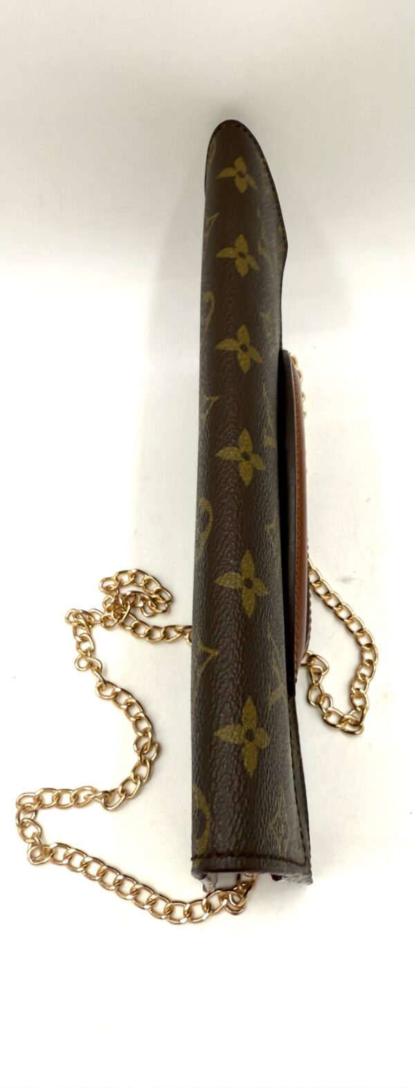Authentic Louis Vuitton Rare Vintage Challiot clutch with organizer to wear as crossbody and generic gold chain included - Image 4