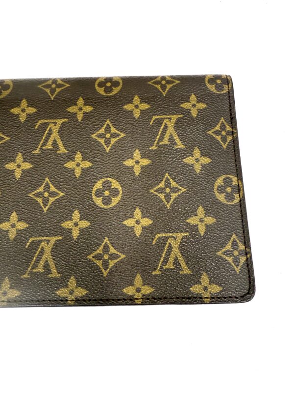 Authentic Louis Vuitton Rare Vintage Challiot clutch with organizer to wear as crossbody and generic gold chain included - Image 7