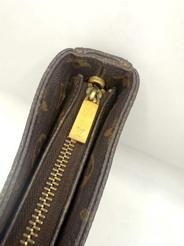 Authentic Louis Vuitton Looping GM, converted to crossbody, choose your own generic strap and original strap and hardware included (removed) - Image 12