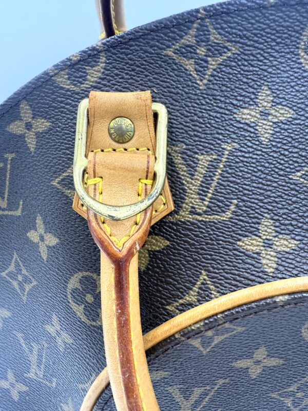 Authentic Louis Vuitton Ellipse MM, with LV strap or gold generic crossbody strap - Image 12