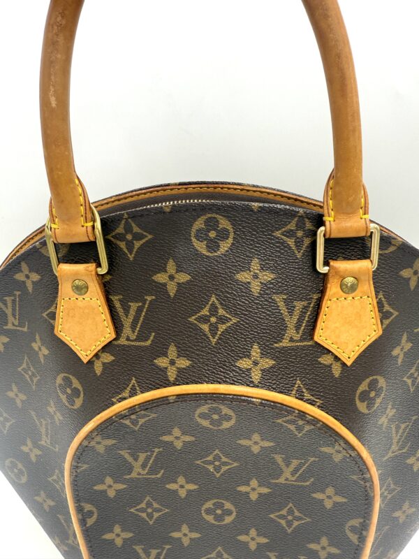 Authentic Louis Vuitton Ellipse MM, with LV strap or gold generic crossbody strap - Image 18