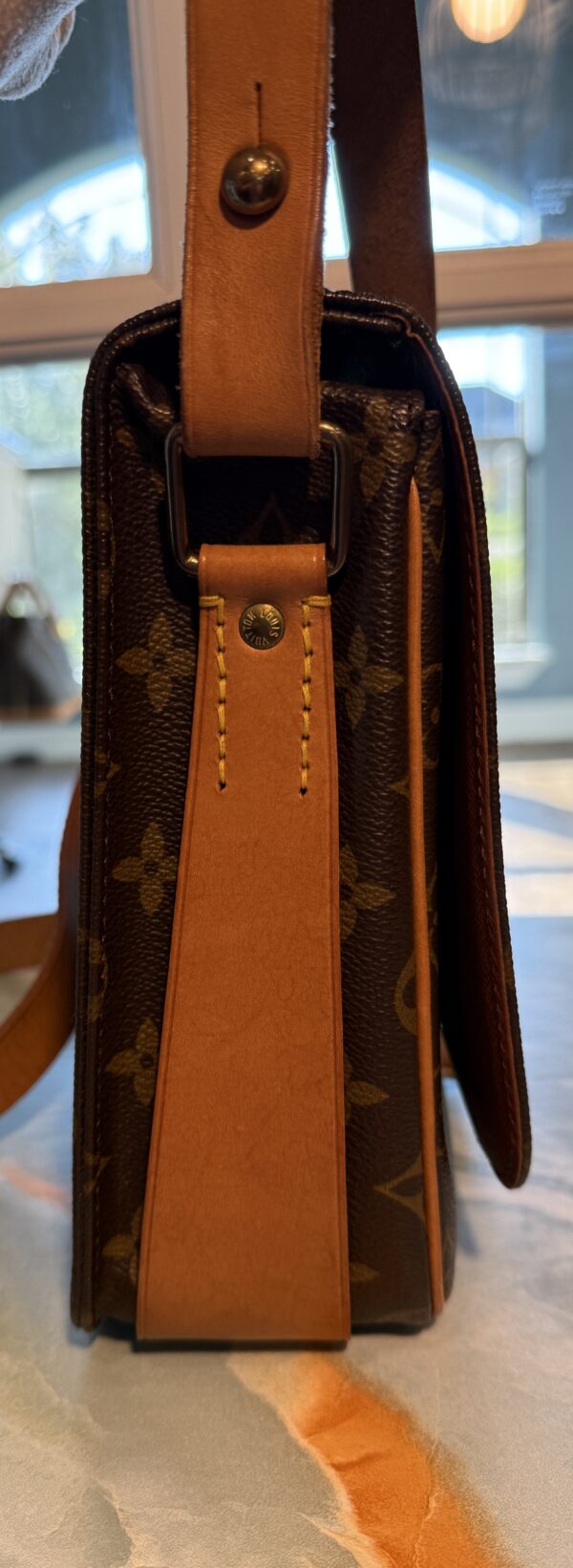 Authentic Louis Cartouchiere GM with LV dustbag included - Image 8