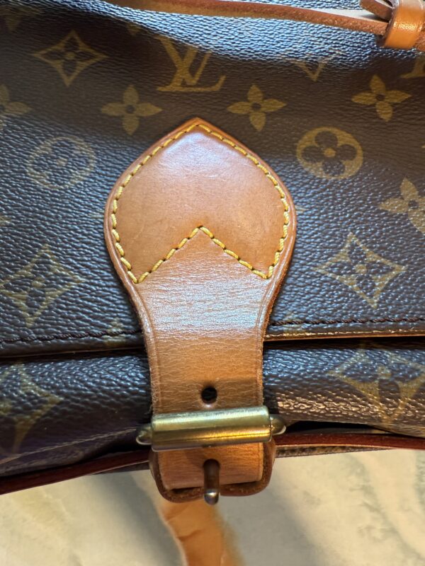 Authentic Louis Cartouchiere GM with LV dustbag included - Image 12