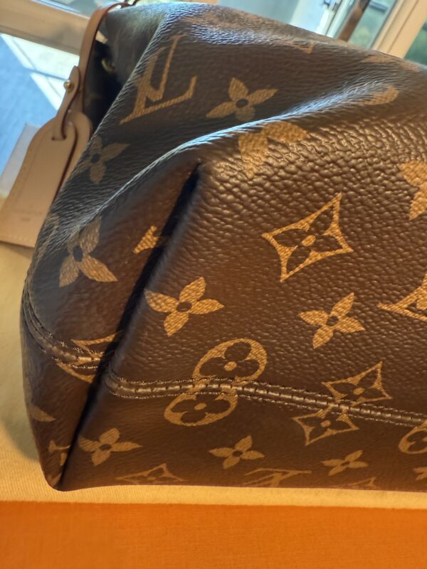 Authentic Louis Vuitton Graceful PM, Pivoine/Monogram, with LV box, LV tag, and LV dud tag included - Image 16