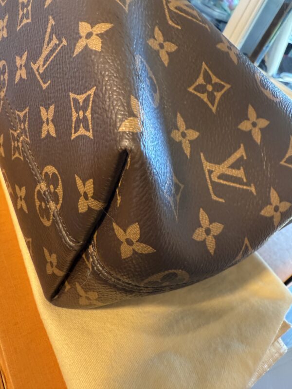 Authentic Louis Vuitton Graceful PM, Pivoine/Monogram, with LV box, LV tag, and LV dud tag included - Image 17