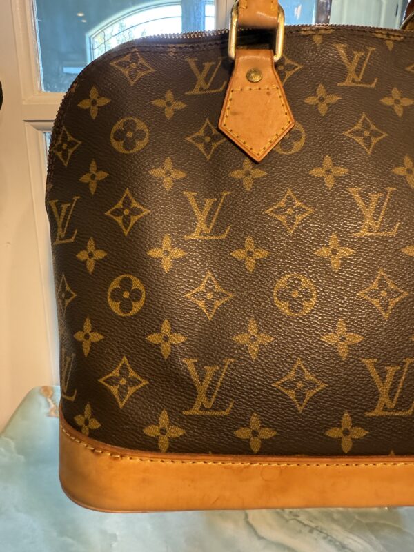 Authentic Louis Vuitton Alma PM with LV lock attached (no key) and generic crossbody chain included - Image 5