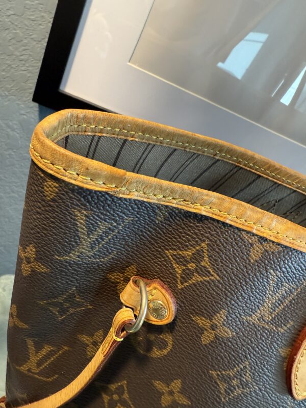 Authentic Louis Vuitton Neverfull MM, Monogram Beige with LV dustbag included - Image 16
