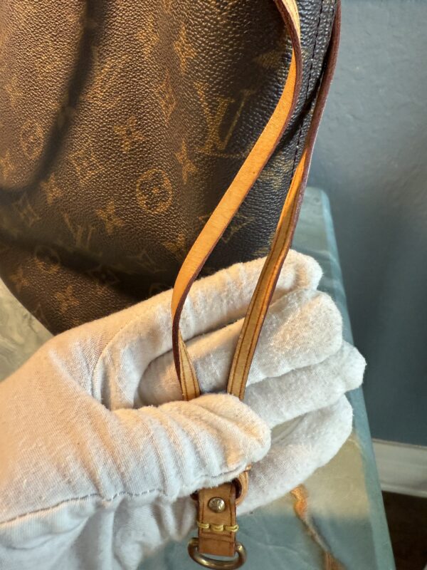 Authentic Louis Vuitton Neverfull MM, Monogram Beige with LV dustbag included - Image 18