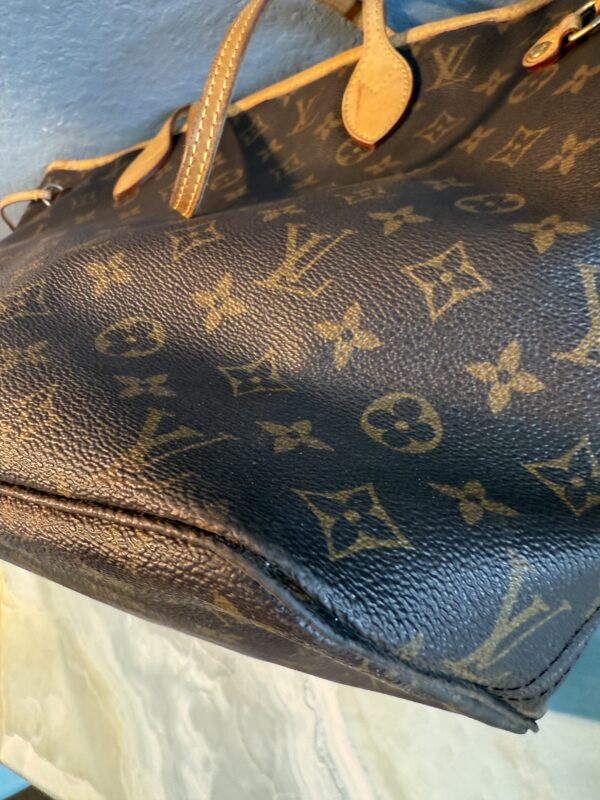 Authentic Louis Vuitton Neverfull MM, Monogram Beige with LV dustbag included - Image 25