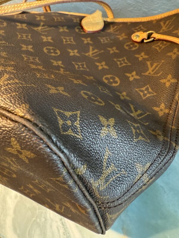 Authentic Louis Vuitton Neverfull MM, Monogram Beige with LV dustbag included - Image 27