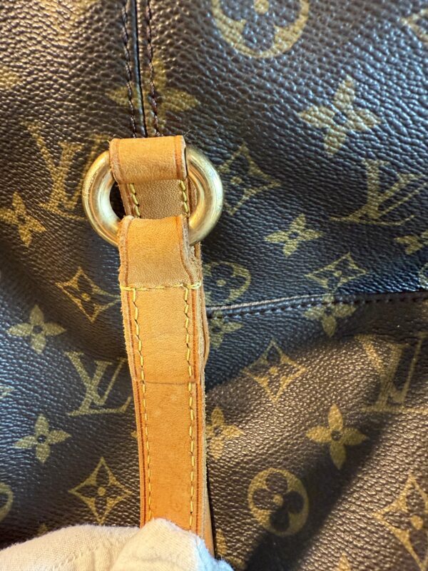 Authentic Louis Vuitton Totally GM - Image 18