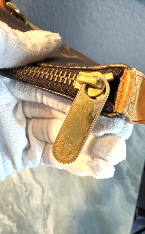 Authentic Louis Vuitton Totally GM - Image 25