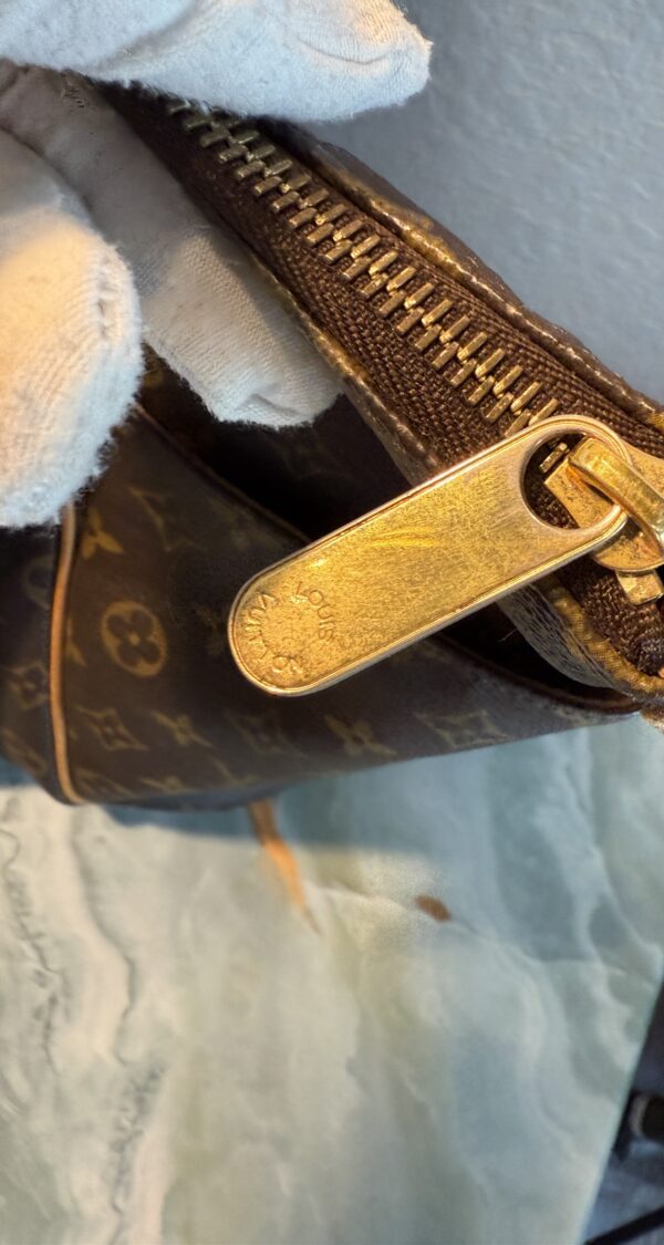 Authentic Louis Vuitton Totally GM - Image 26
