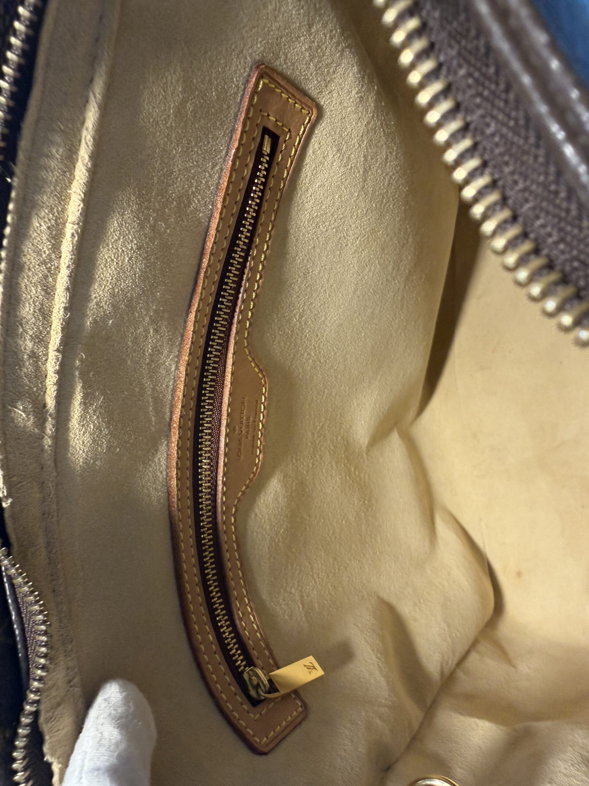 Authentic Louis Vuitton Looping GM, converted to crossbody, choose your own generic strap, original strap included (unattached) - Image 22