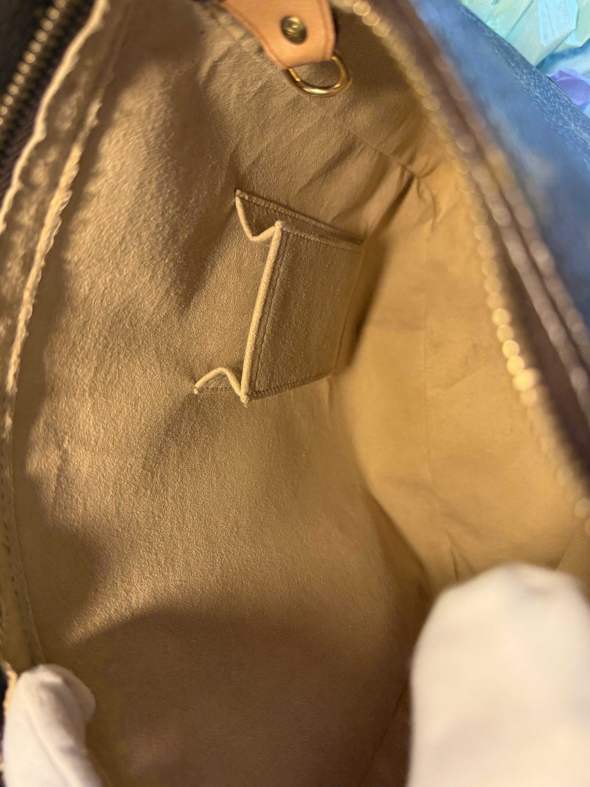 Authentic Louis Vuitton Looping GM, converted to crossbody, choose your own generic strap, original strap included (unattached) - Image 27