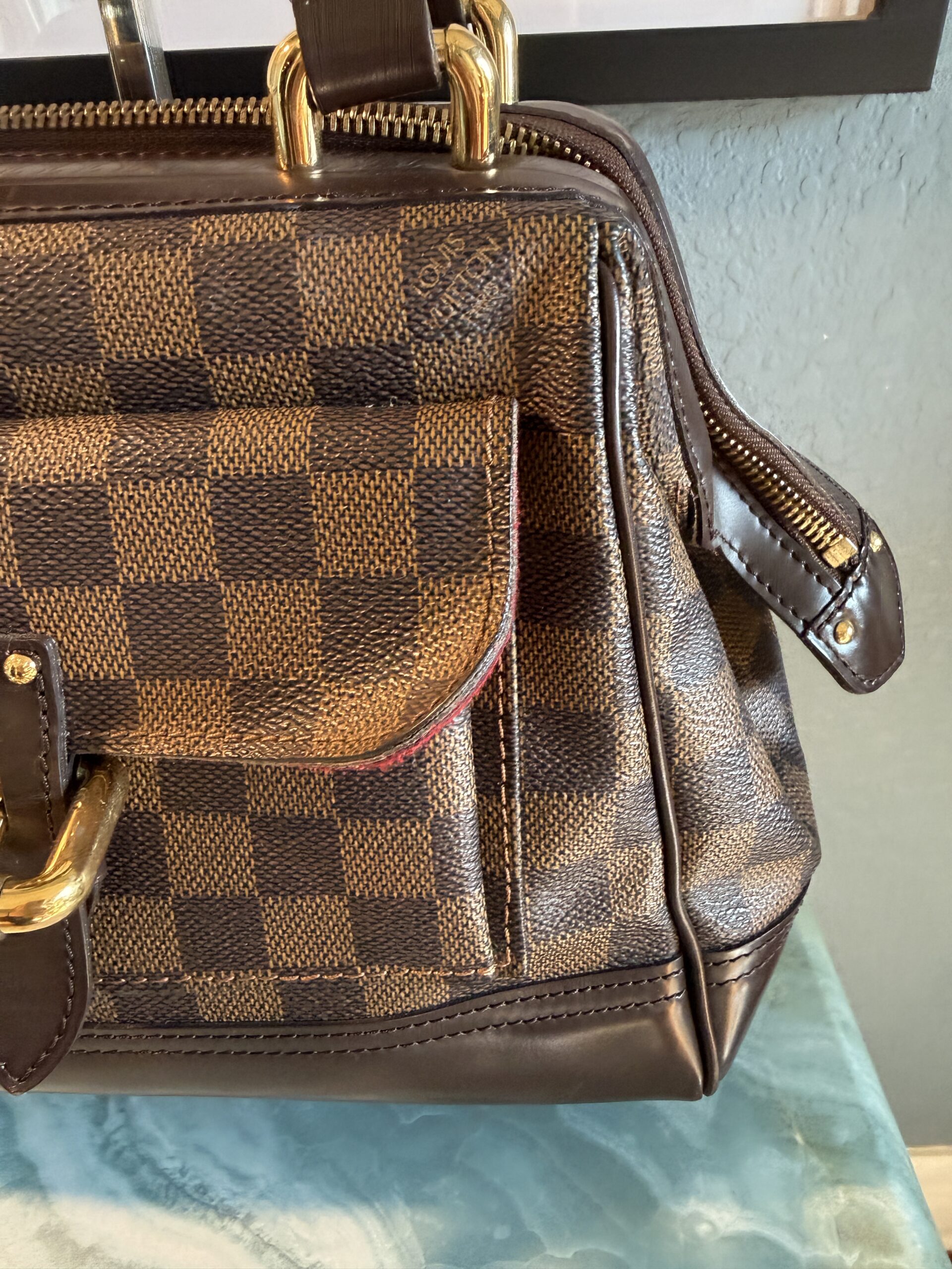 Authentic Louis Vuitton Knightsbridge with LV dustbag included - Image 5
