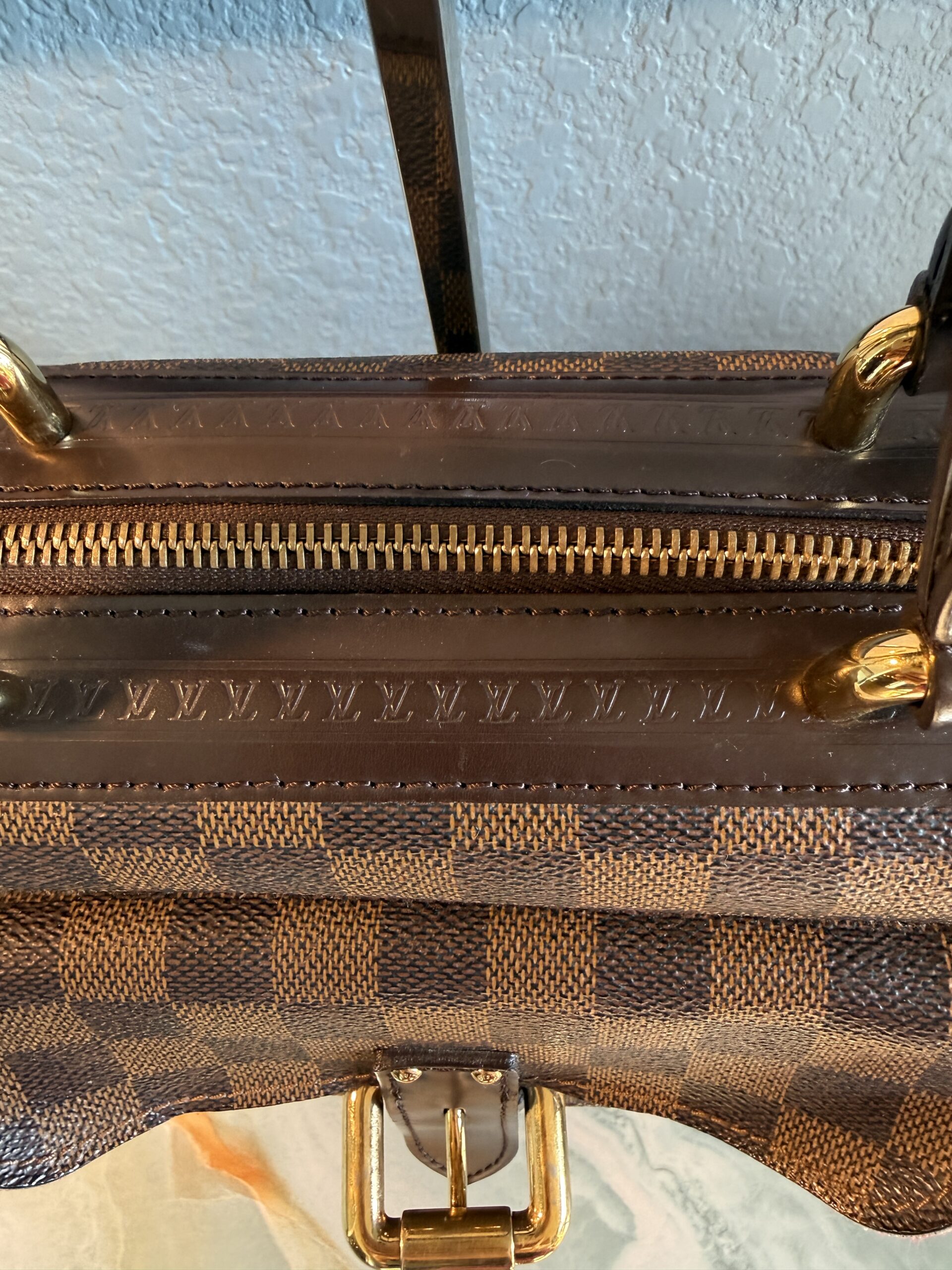 Authentic Louis Vuitton Knightsbridge with LV dustbag included - Image 8