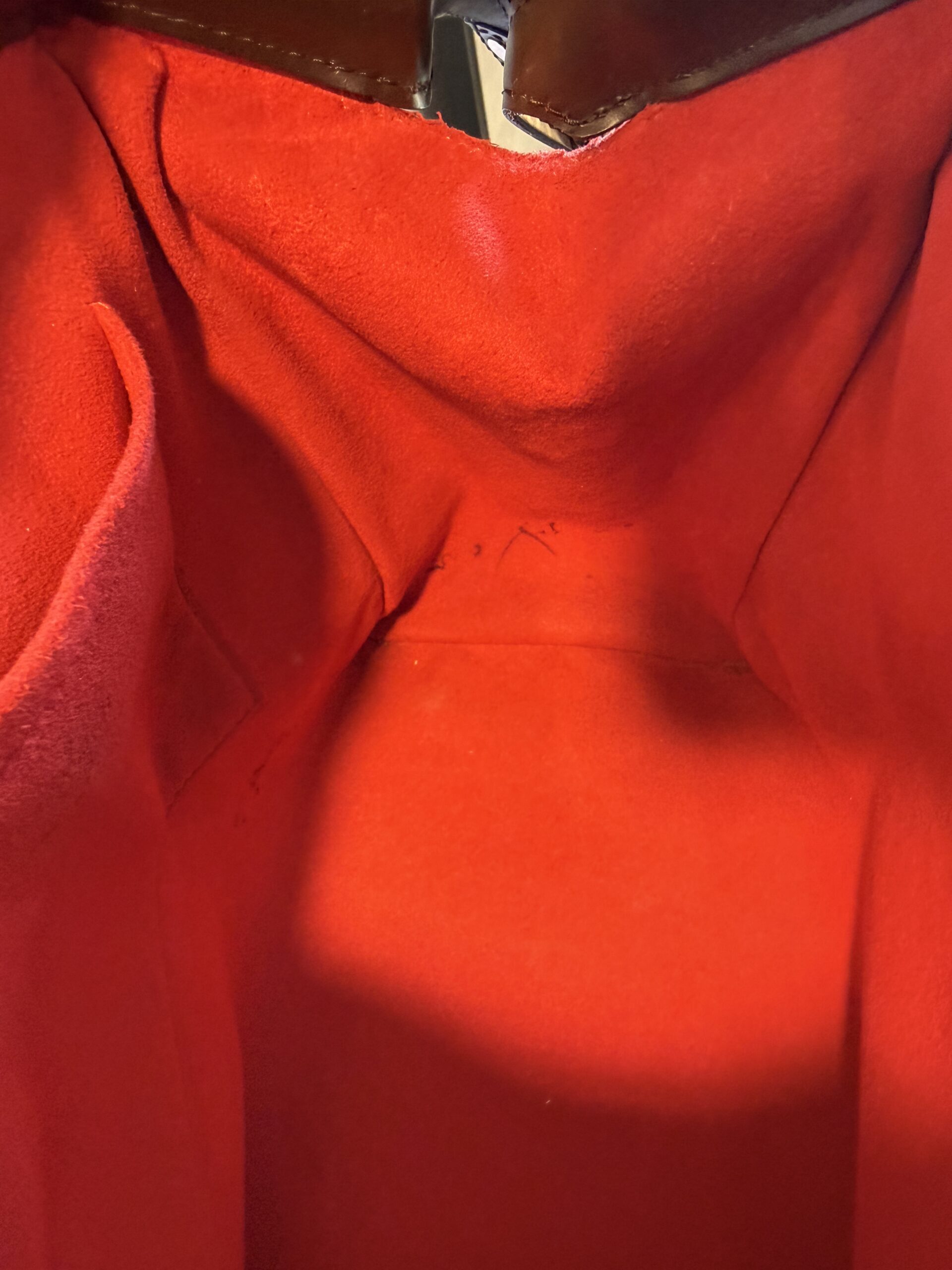 Authentic Louis Vuitton Knightsbridge with LV dustbag included - Image 27