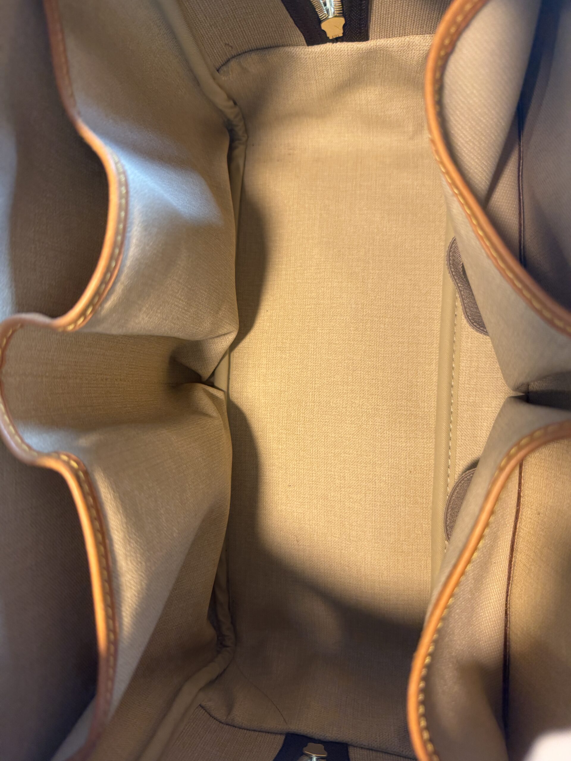 Authentic Louis Vuitton Deauville with generic crossbody chain, LV tag, and LV lock (attached with no key) - Image 15