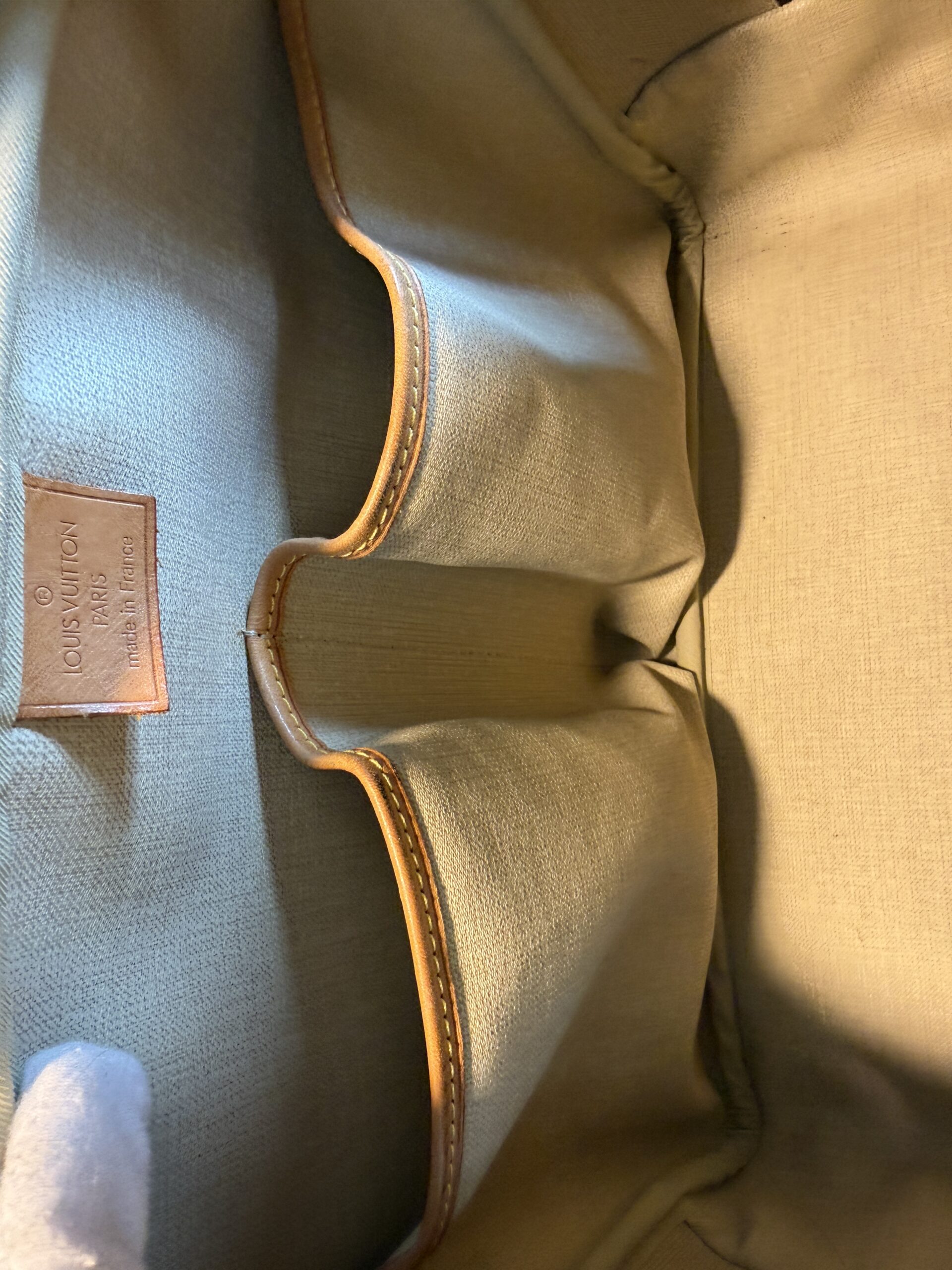 Authentic Louis Vuitton Deauville with generic crossbody chain, LV tag, and LV lock (attached with no key) - Image 18