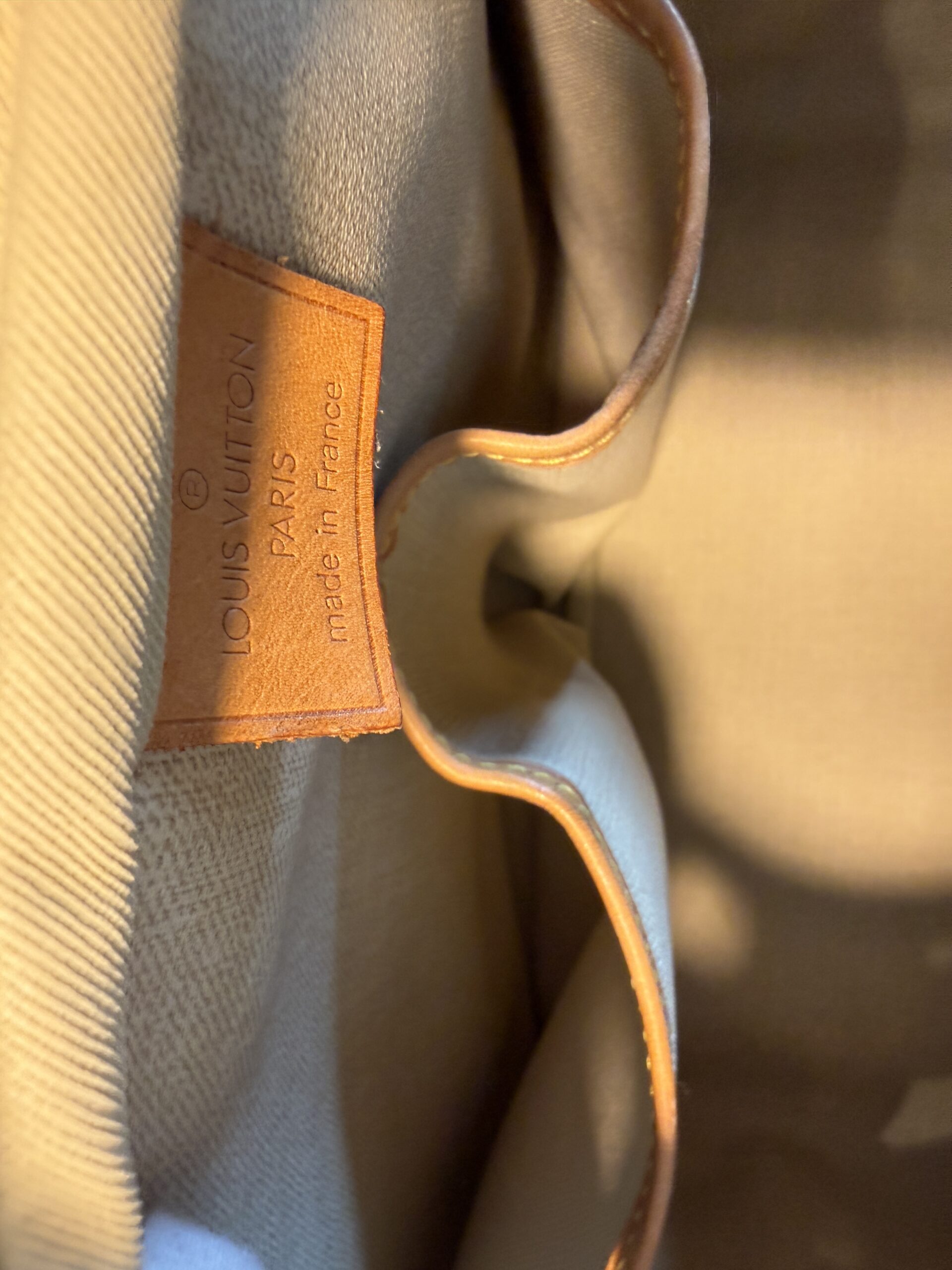 Authentic Louis Vuitton Deauville with generic crossbody chain, LV tag, and LV lock (attached with no key) - Image 20