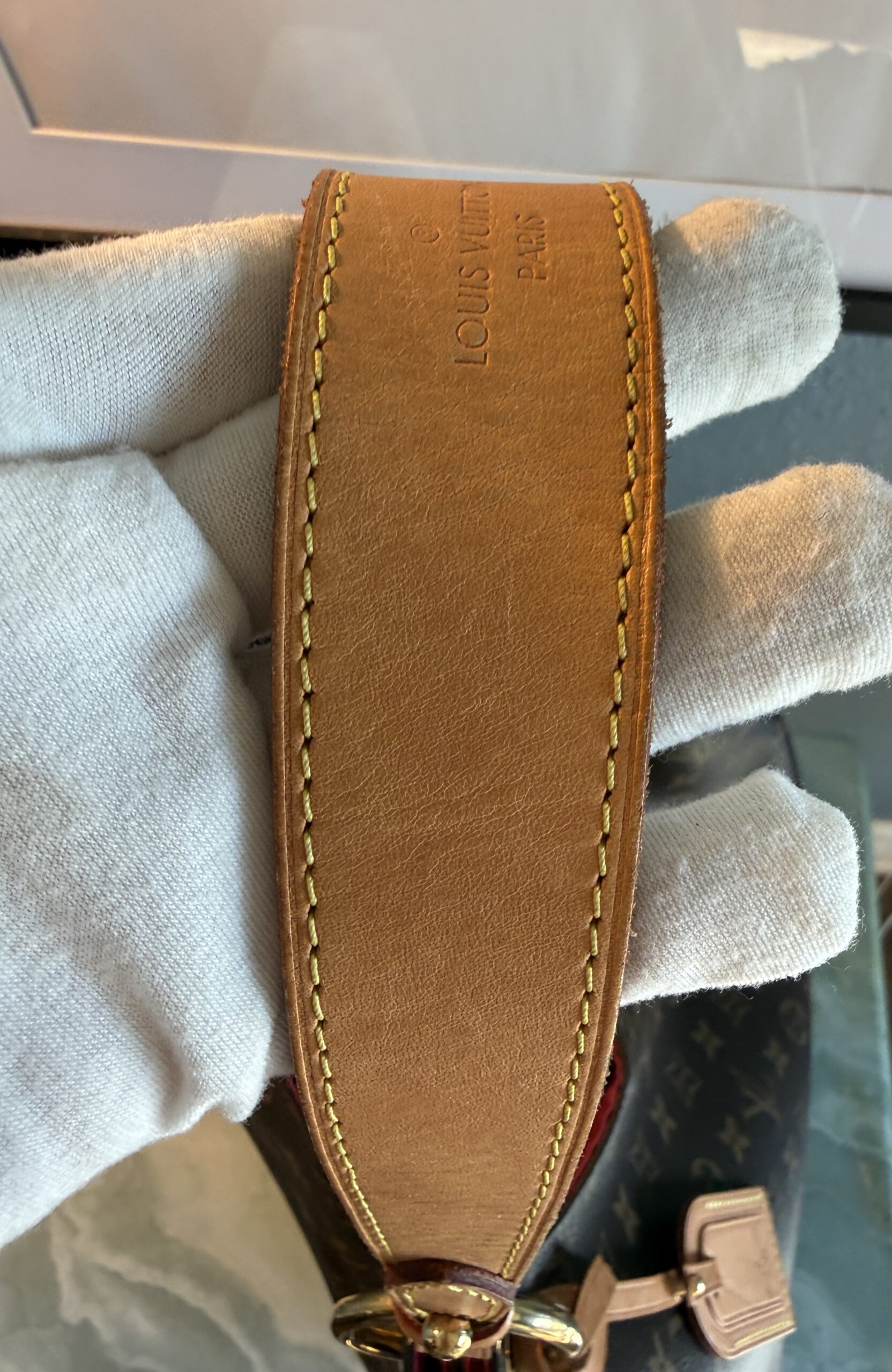 Authentic Louis Vuitton Graceful MM, Peony/Pivoine, with COA, and LV dustbag included - Image 11