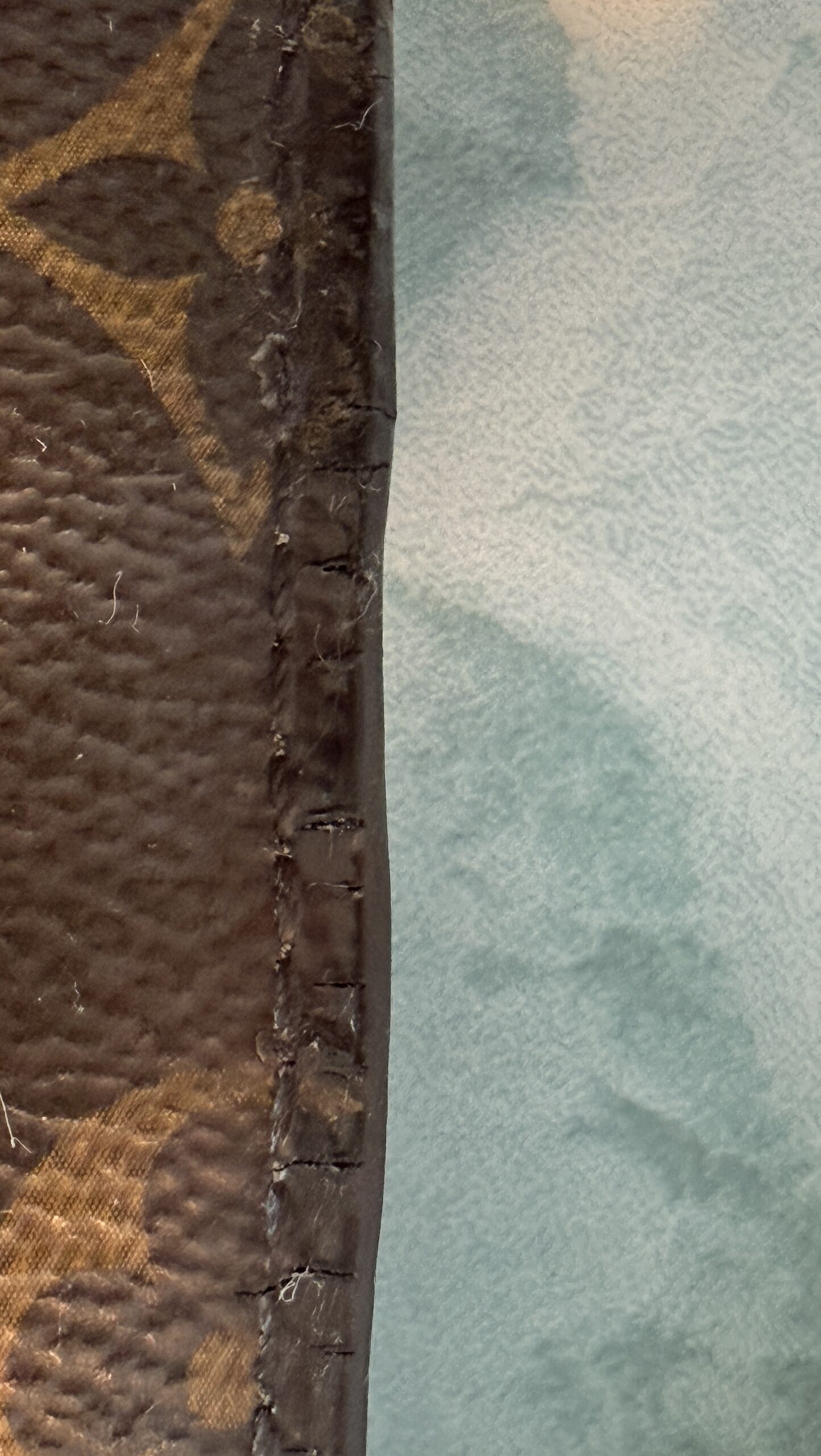 Authentic Louis Vuitton Pochette Métis with LV strap included - Image 17