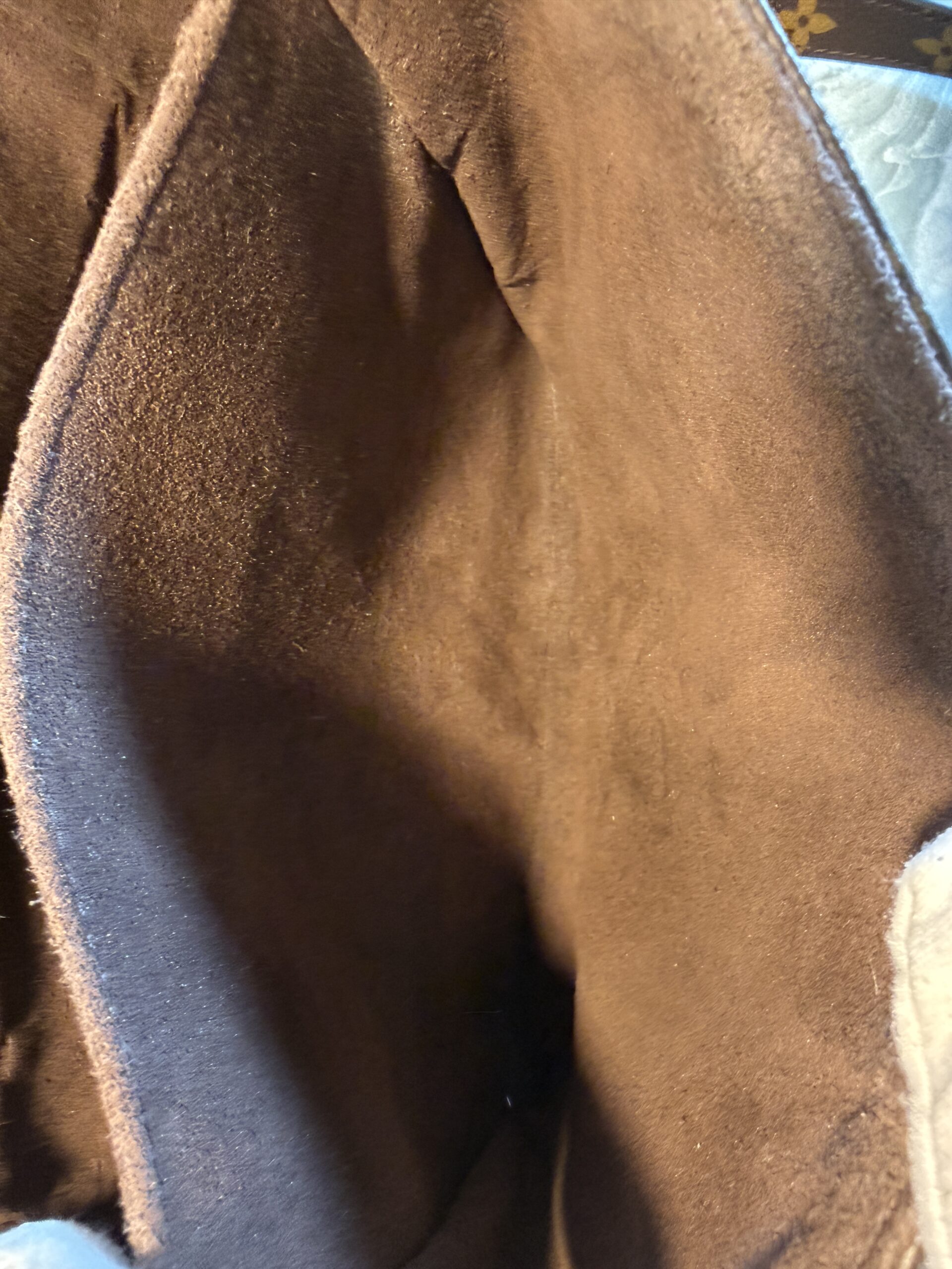 Authentic Louis Vuitton Pochette Métis with LV strap included - Image 26