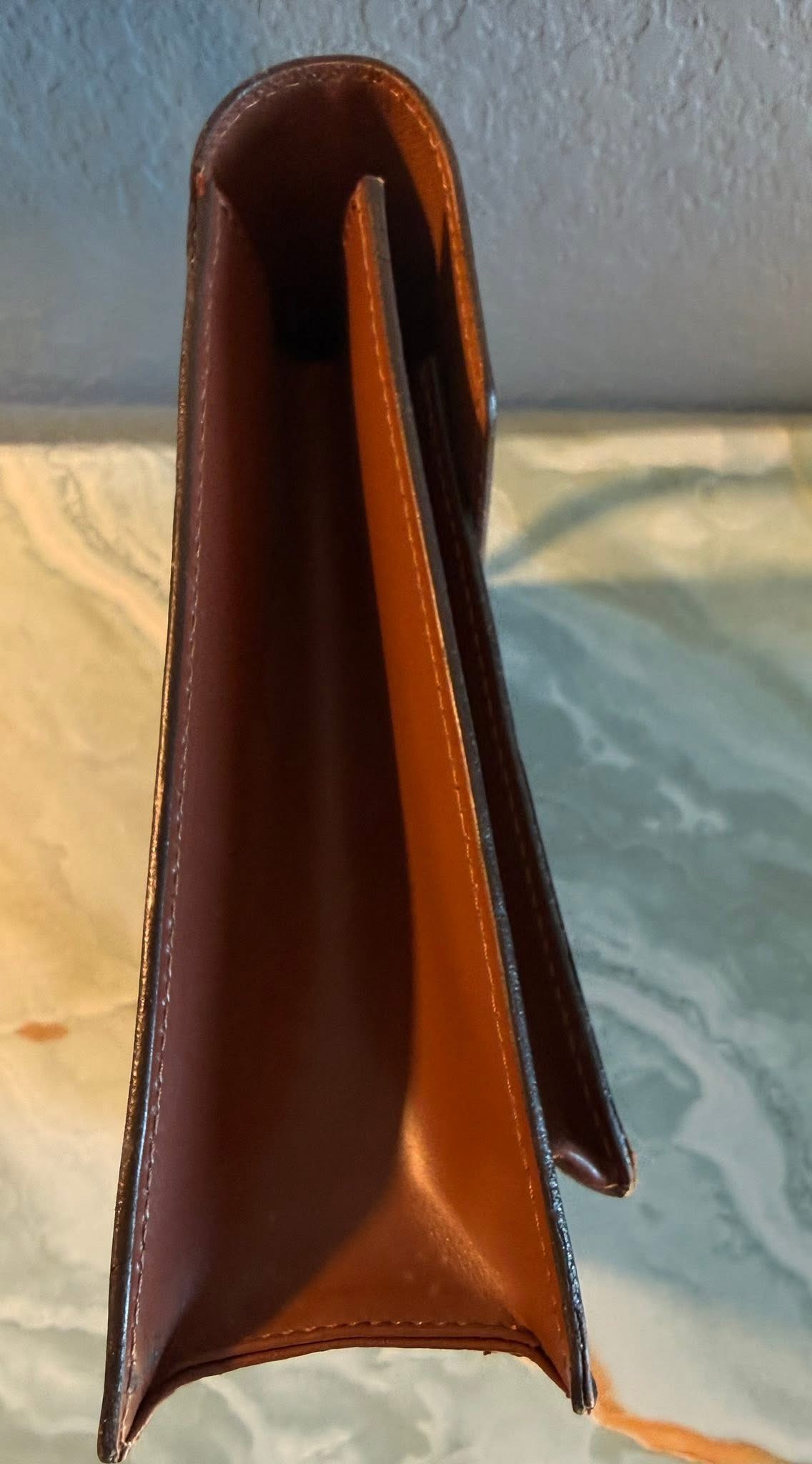 Authentic Louis Vuitton Monceau 26 with LV strap and LV key included - Image 9